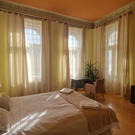 Apartment Sirul Livezii Flat - Free Parking Brasov