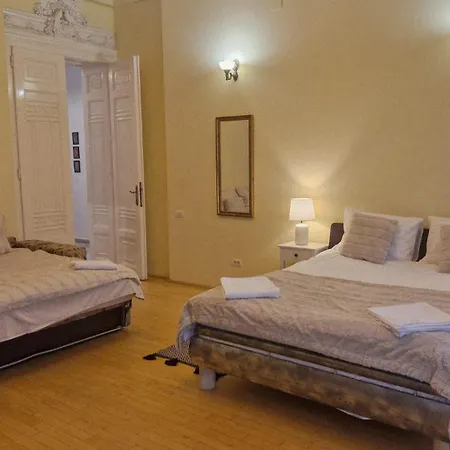 Sirul Livezii Flat - Free Parking Brasov