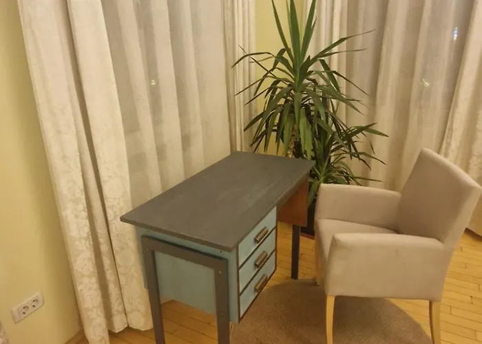 Apartment Sirul Livezii Flat - Free Parking Brasov